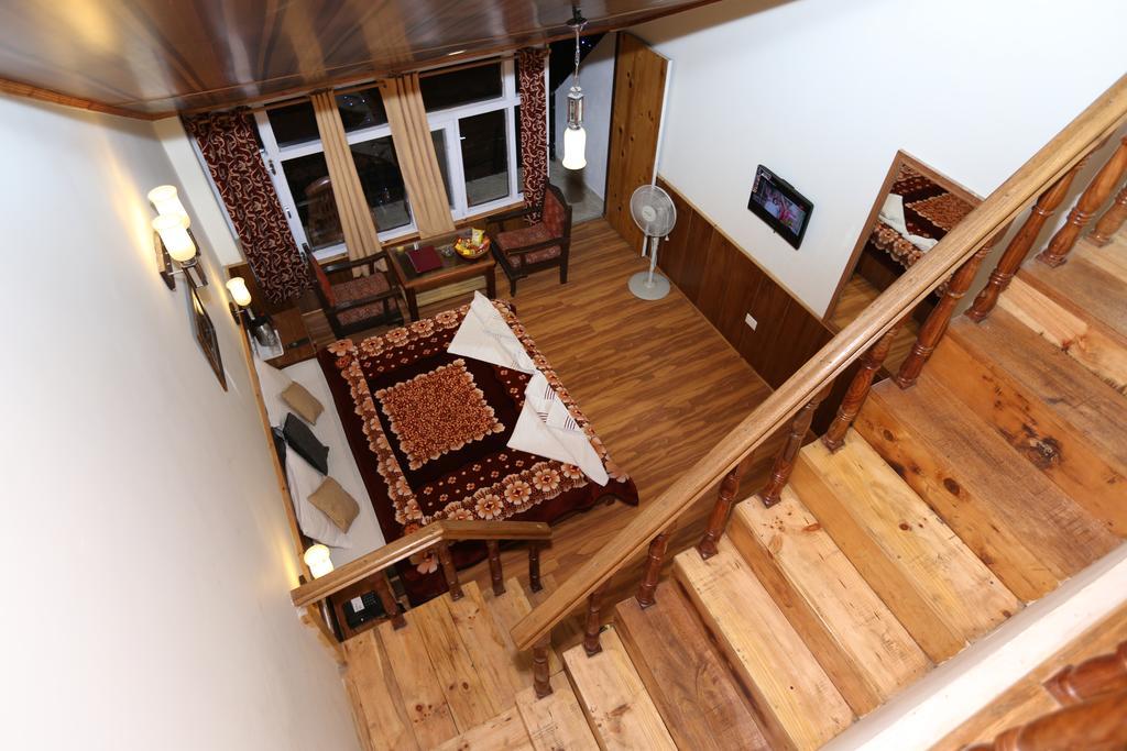 Hotel Natraj Manali Dharamshala Cameră foto